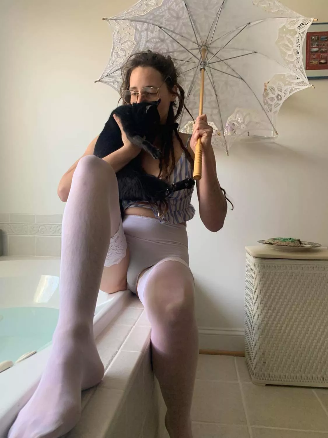 Adorable kitty interruption-