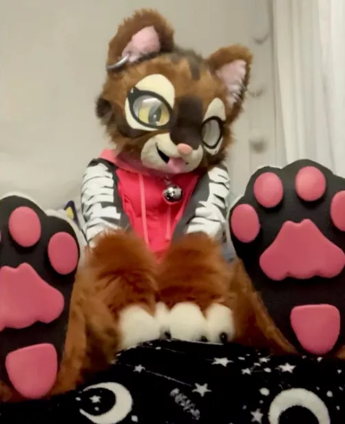 After 2 years I finally have feets!