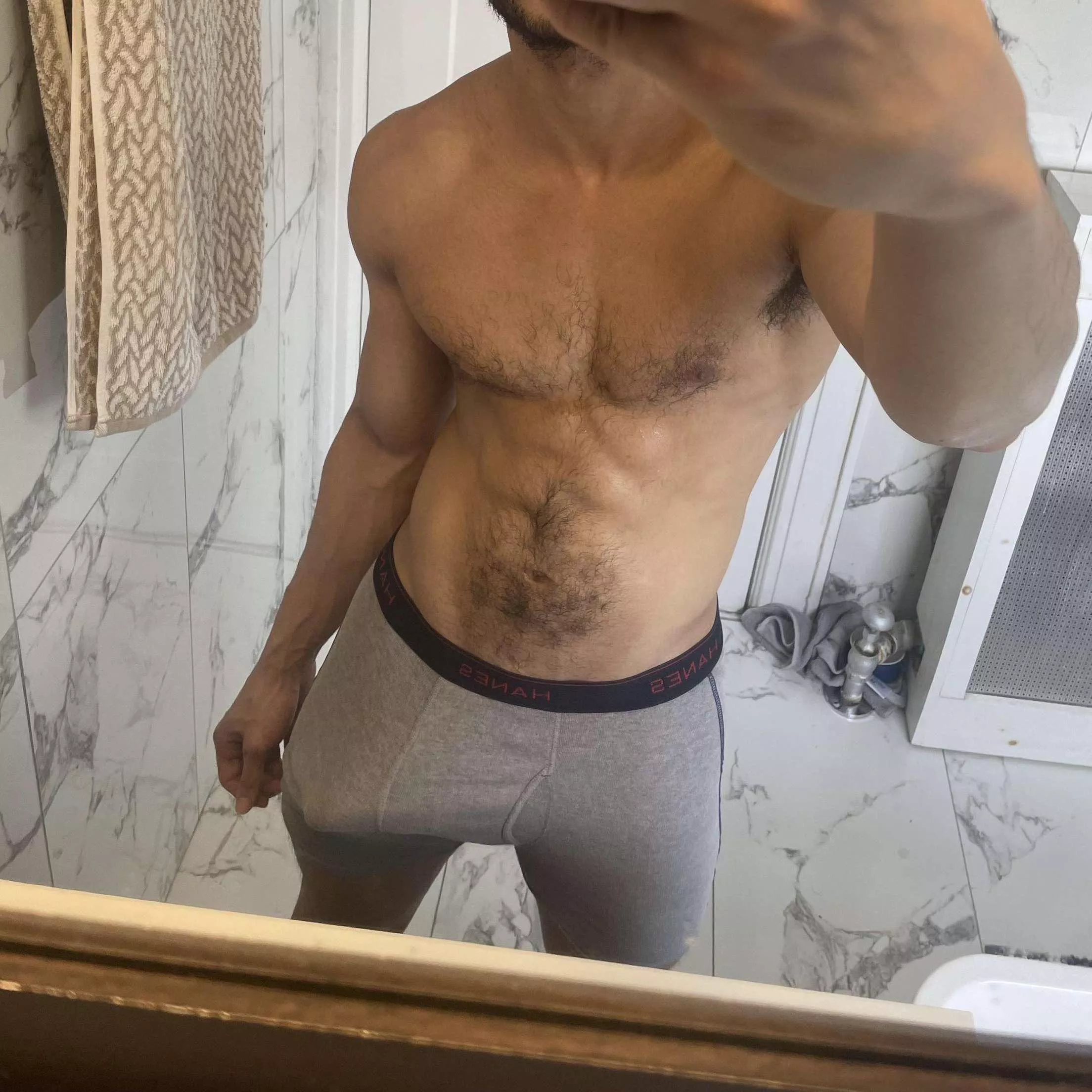 Any cougars on the prowl?🐆