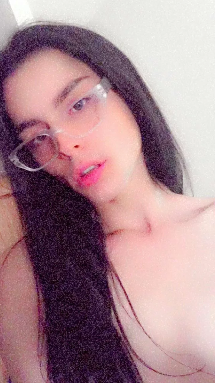 Are my glasses cute? 🥰