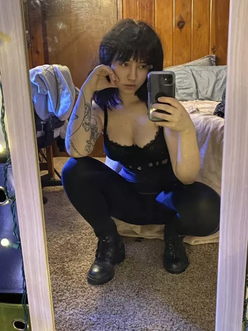 Arrow up if you are a below 5 inches and you’re for a JOl session.... Say YES! 🍤🍤🍤🍤🫶 Mommy