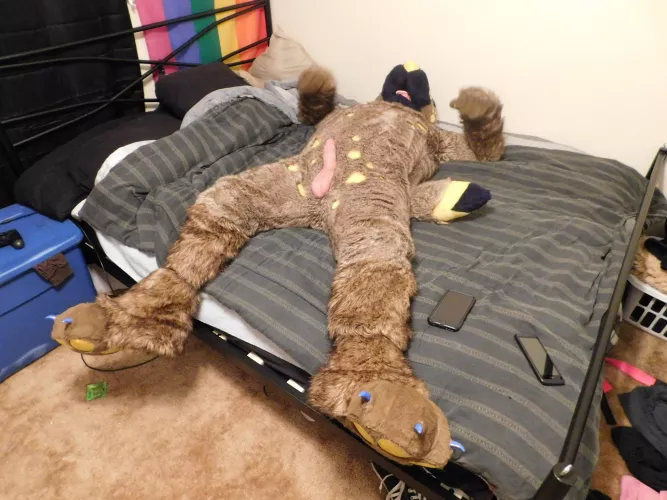 Big yeen could use some snuggles