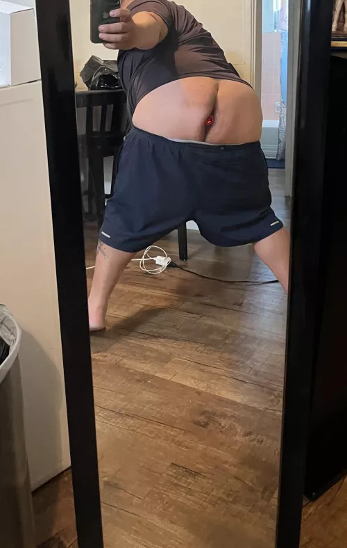 Butt plug time! Feels so good