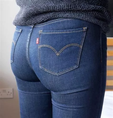 Do these Levi’s look ok?