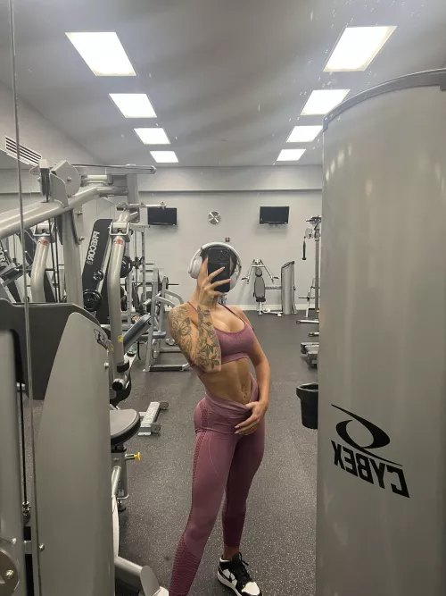 [F] Good morning, guys!❤️