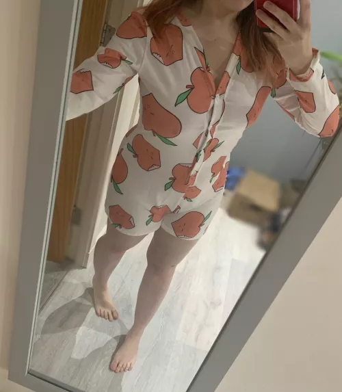 [F] I’m loving my new pyjamas!