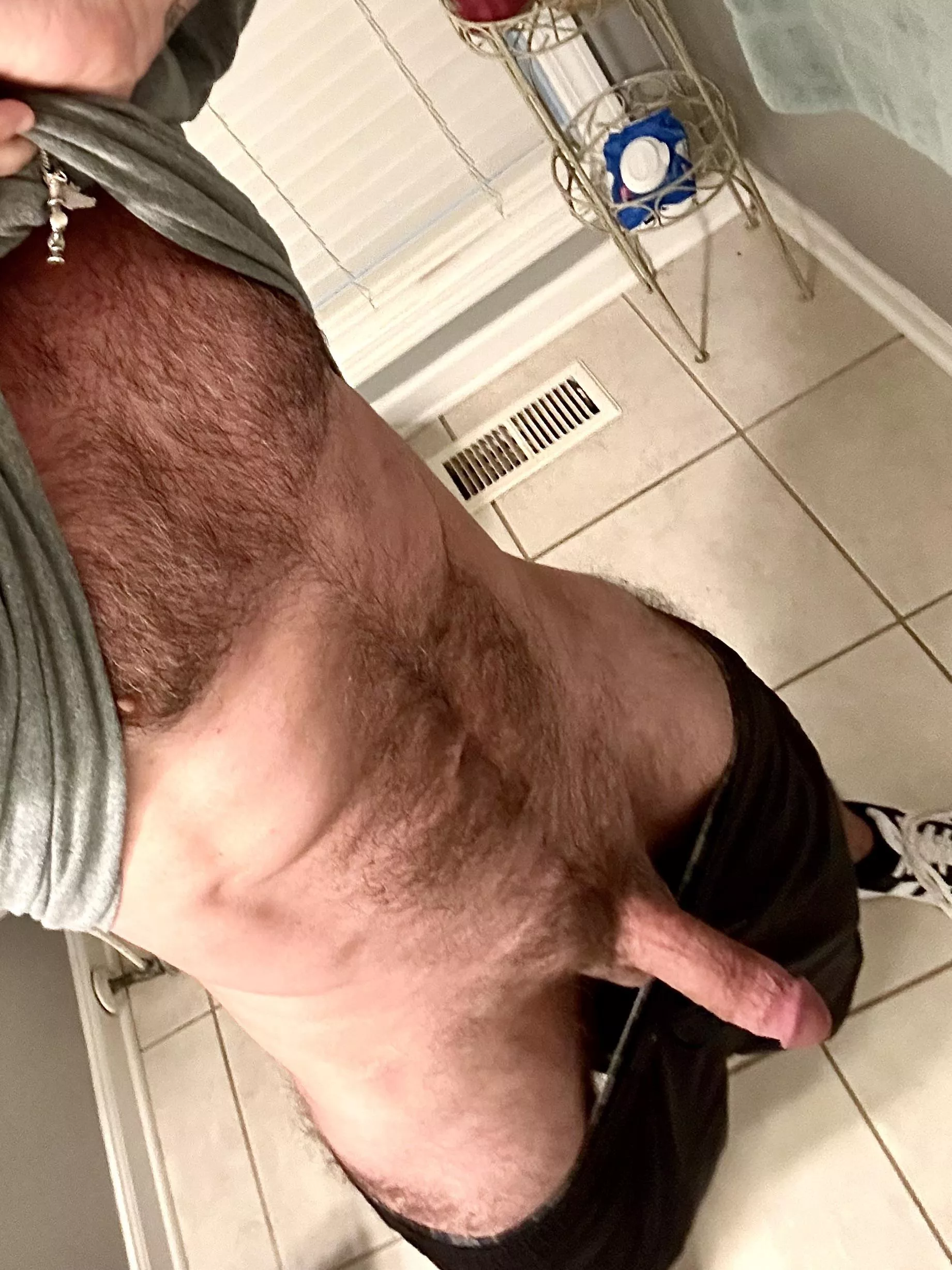 Headed to the gym. I use to be a Personal Trainer. Would u let me train u(46)