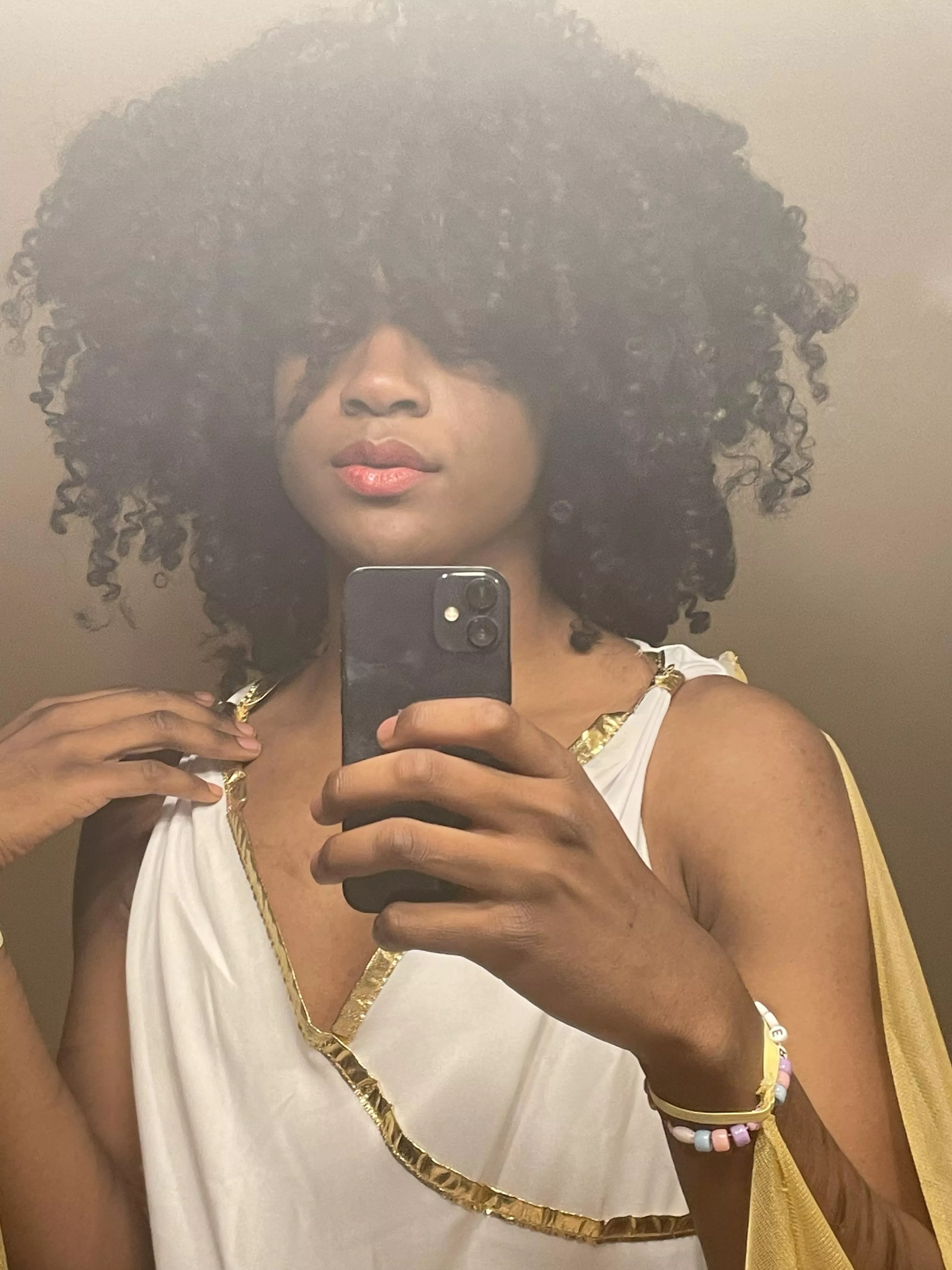 Hi my royal highness !! 😸