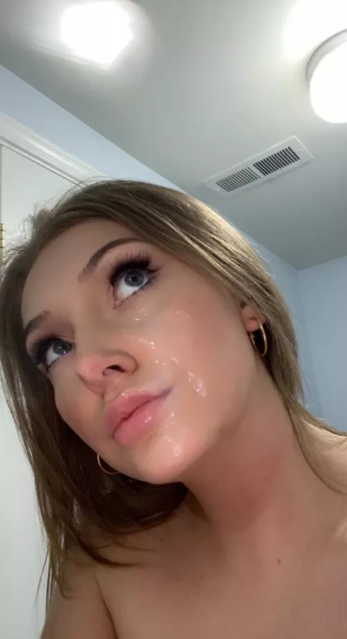 I wish I could get a facial everyday :(