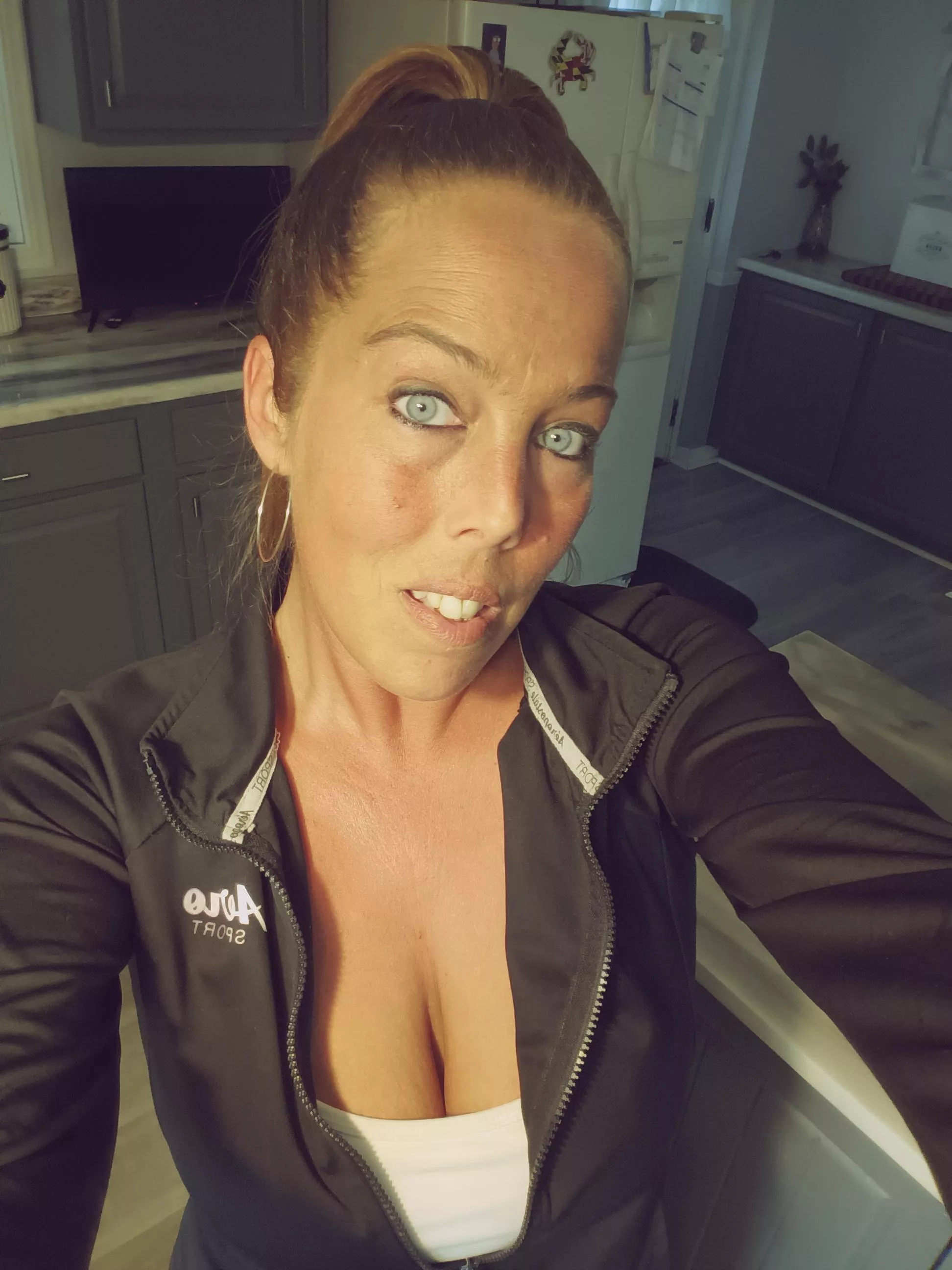 Just natural, always braless milf boobs..