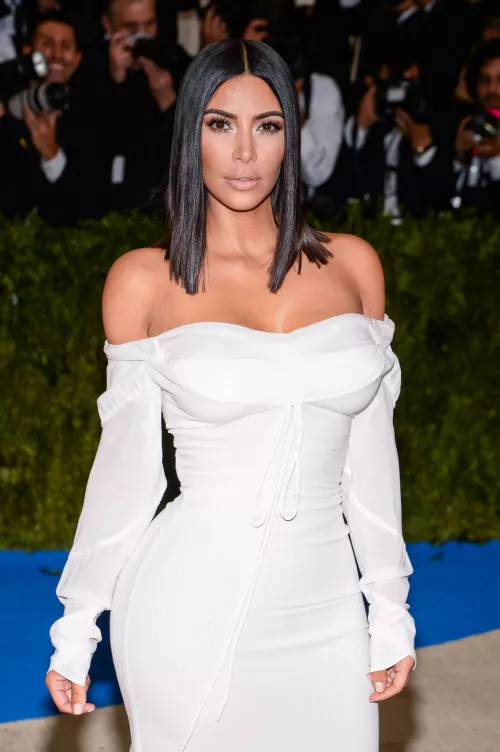 Kim Kardashian at MET Gala in New York 05/01/2017