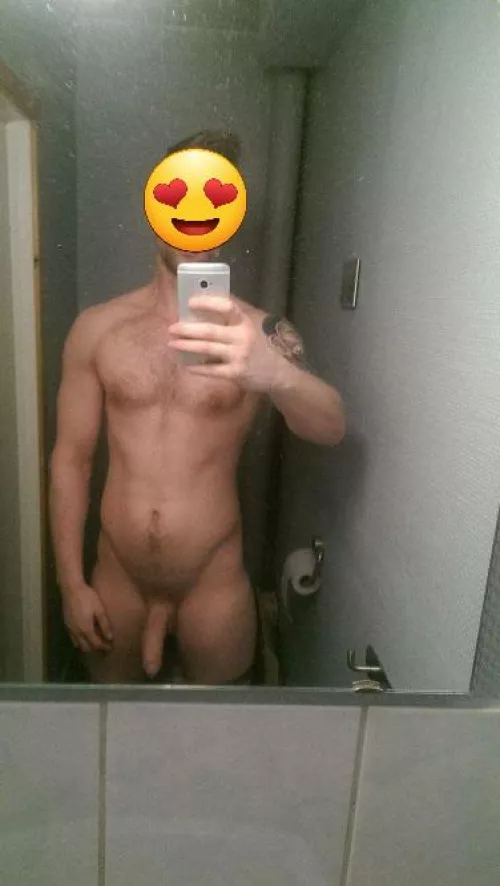 (M) I like being naked