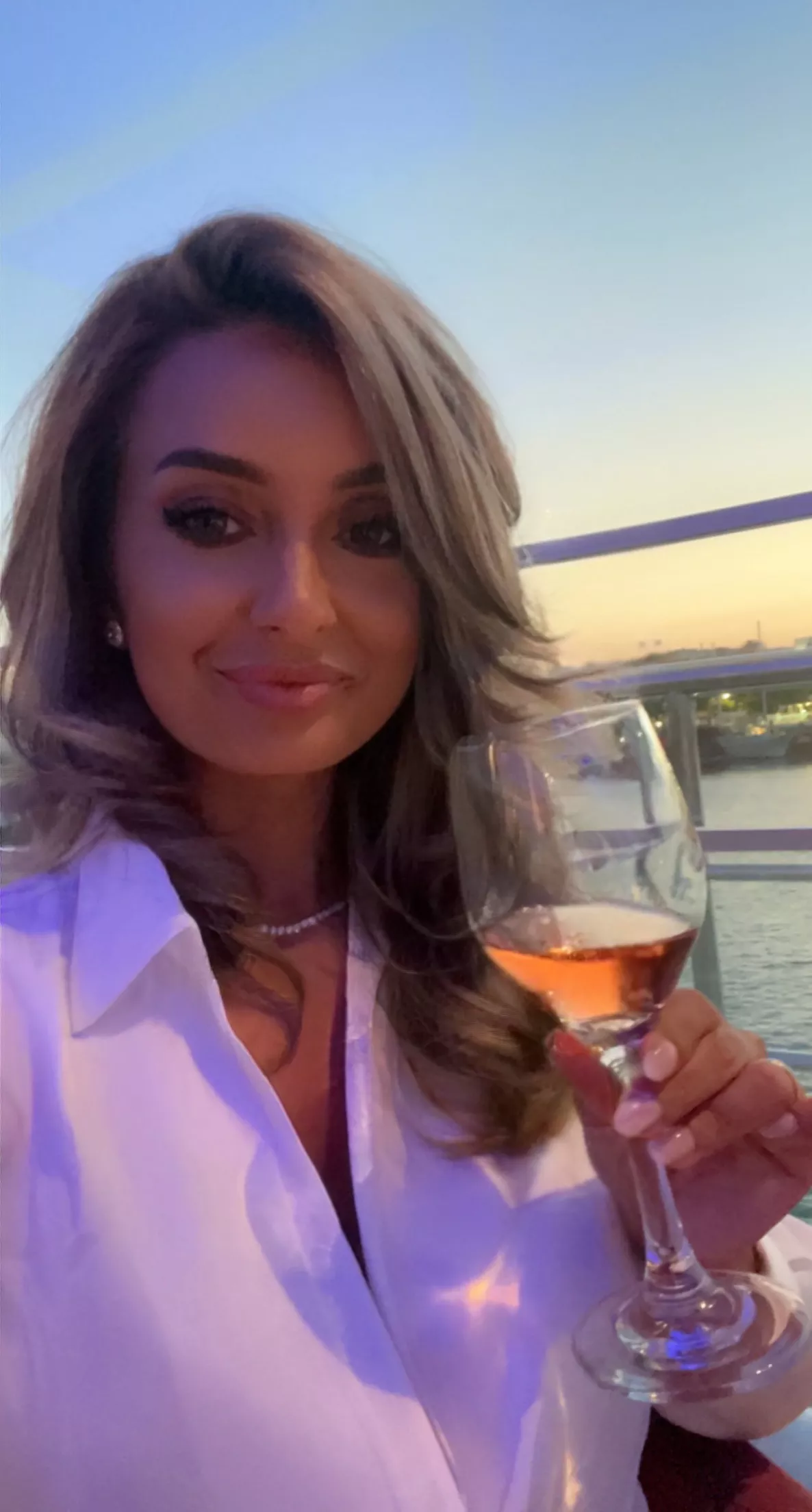 Needing some love ❤️