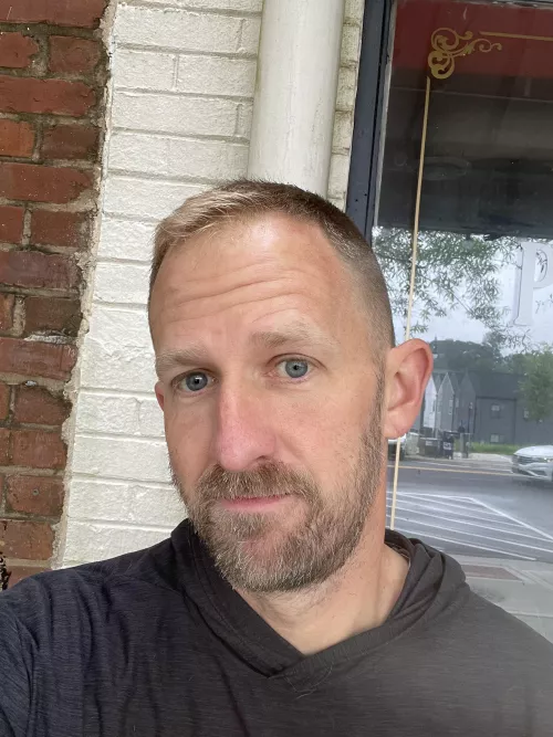 New hair cut. Yeah or Nah? Obviously fishing for compliments😜