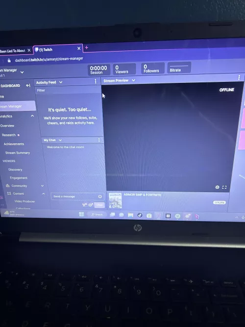 Pleas help me, I am trying to turn off where it shows rerun and make it live, how do I do this?