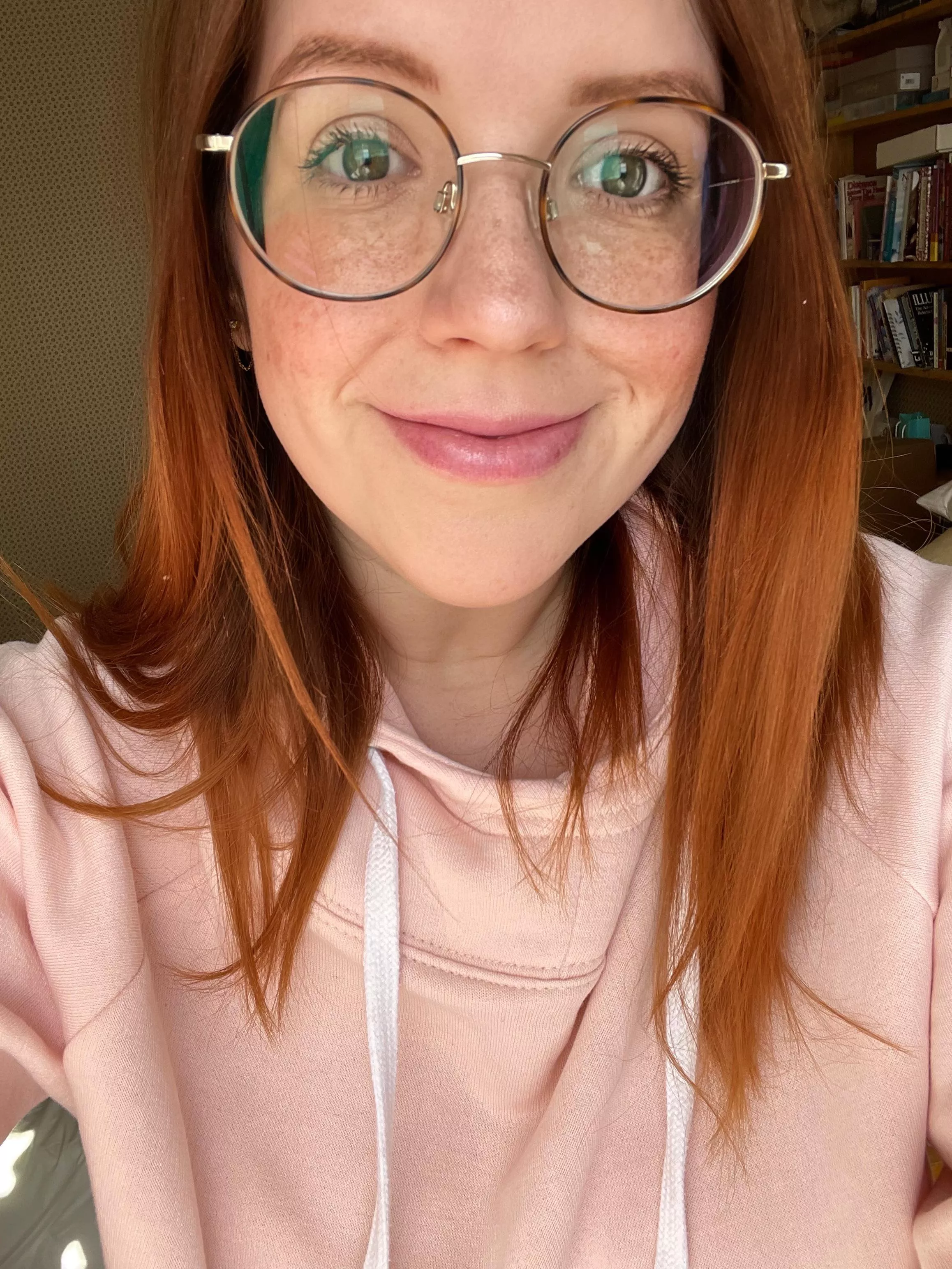 These glasses got really dirty today, I can’t believe I got them clean again… 😜💦