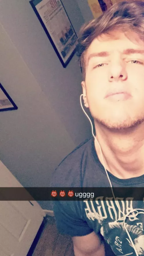 what’s up fellow monsters👹👹