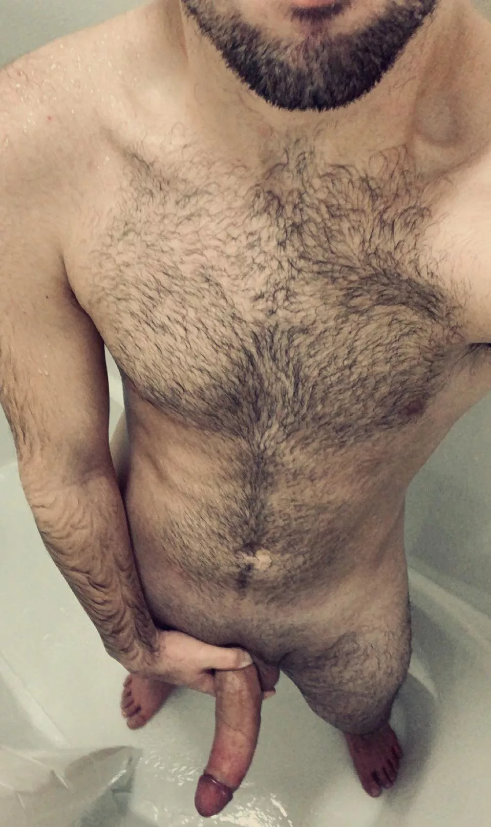 Who else loves to jerk off in the shower??