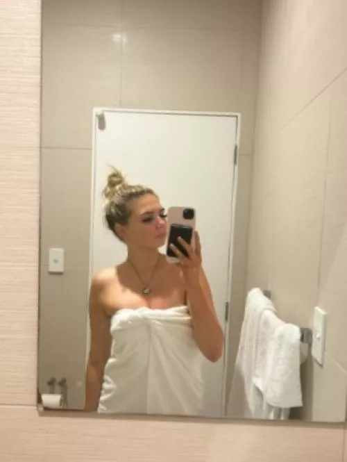 Would u fuck me raw in the shower?