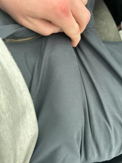 27m US. Super curious and super horny at work looking to be entertained. Pm for details 😜