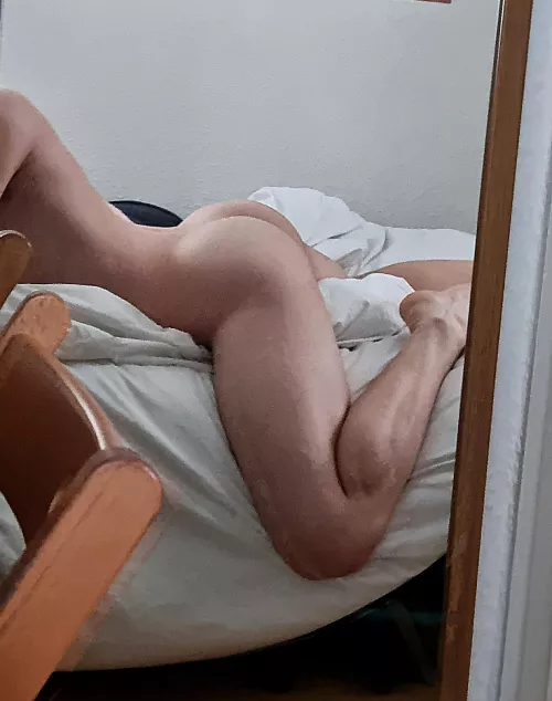 Anyone looking for a juicy bubble butt twink? ;)
