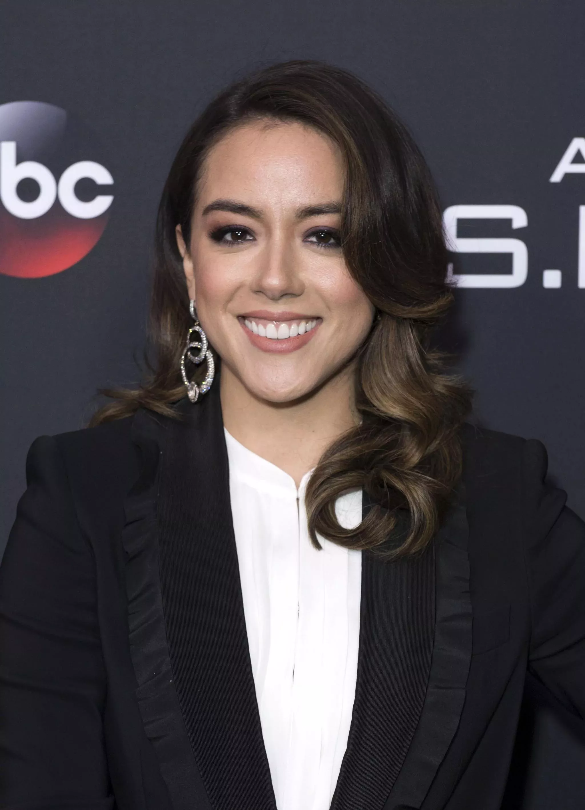 Chloe Bennet.