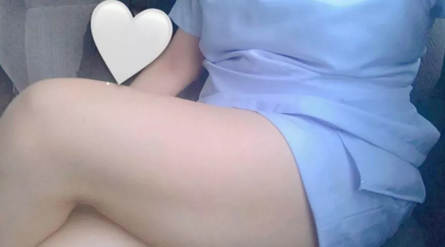 (f)eeling sexy in my uniform 🥰