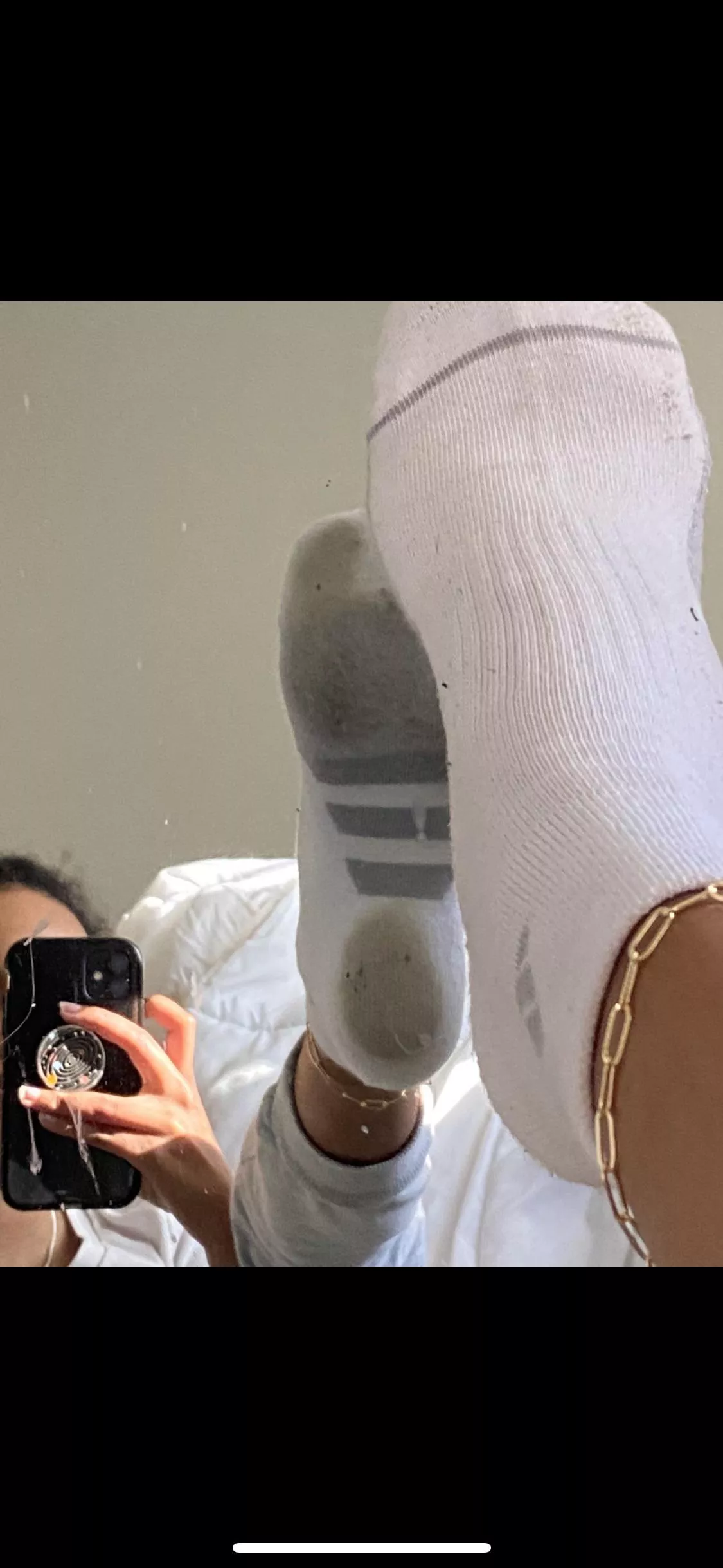 [f]eet socks soles