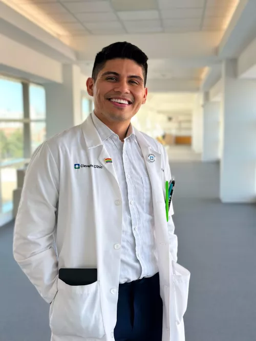 Finished my third year of medical school today 👨🏽‍⚕️🌈