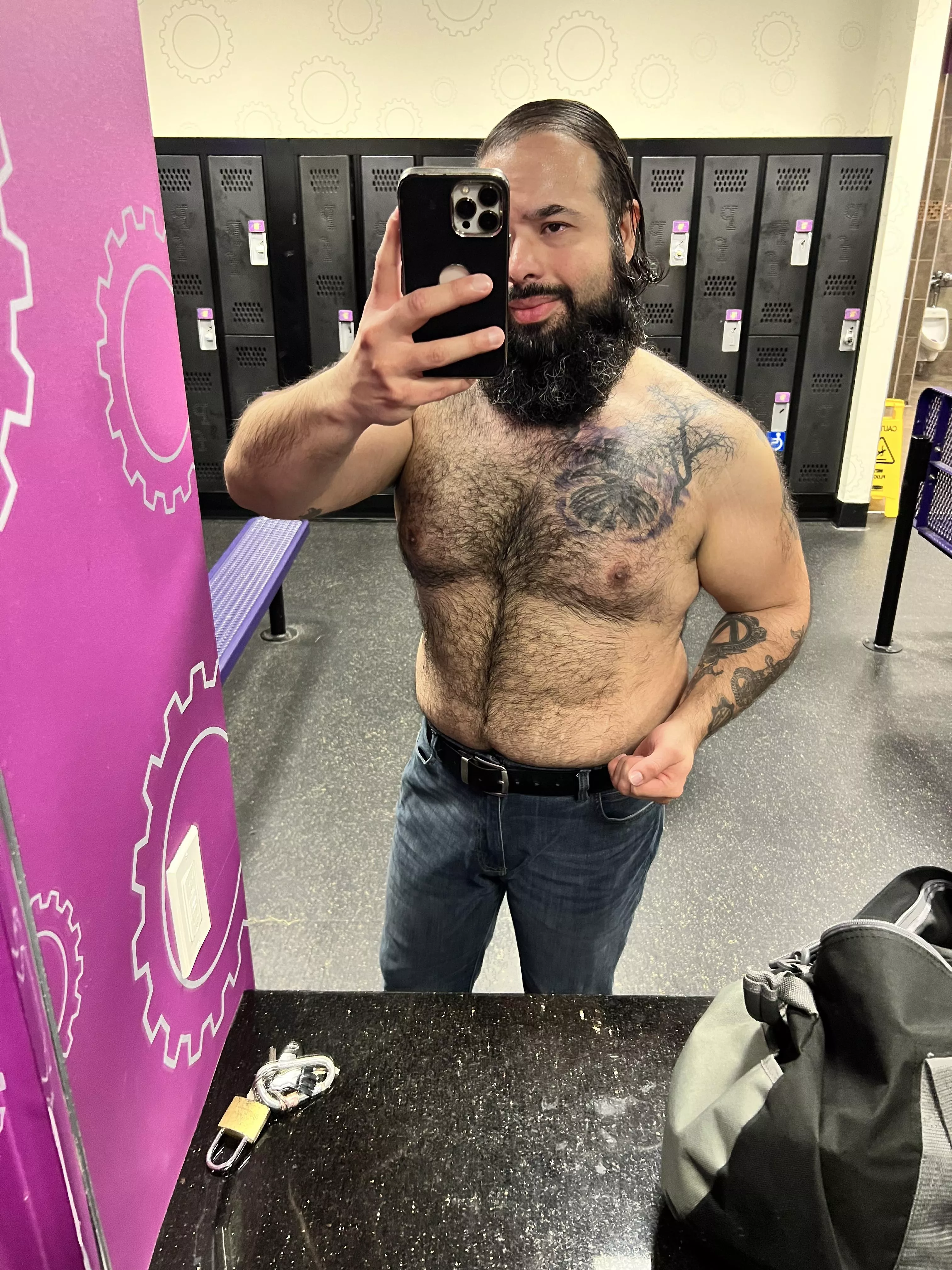 Forgot to pack my boxer briefs this morning … Been commando all day at work