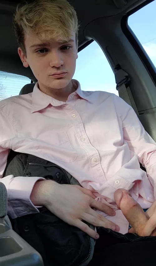 How I wait for my bf at the dentist