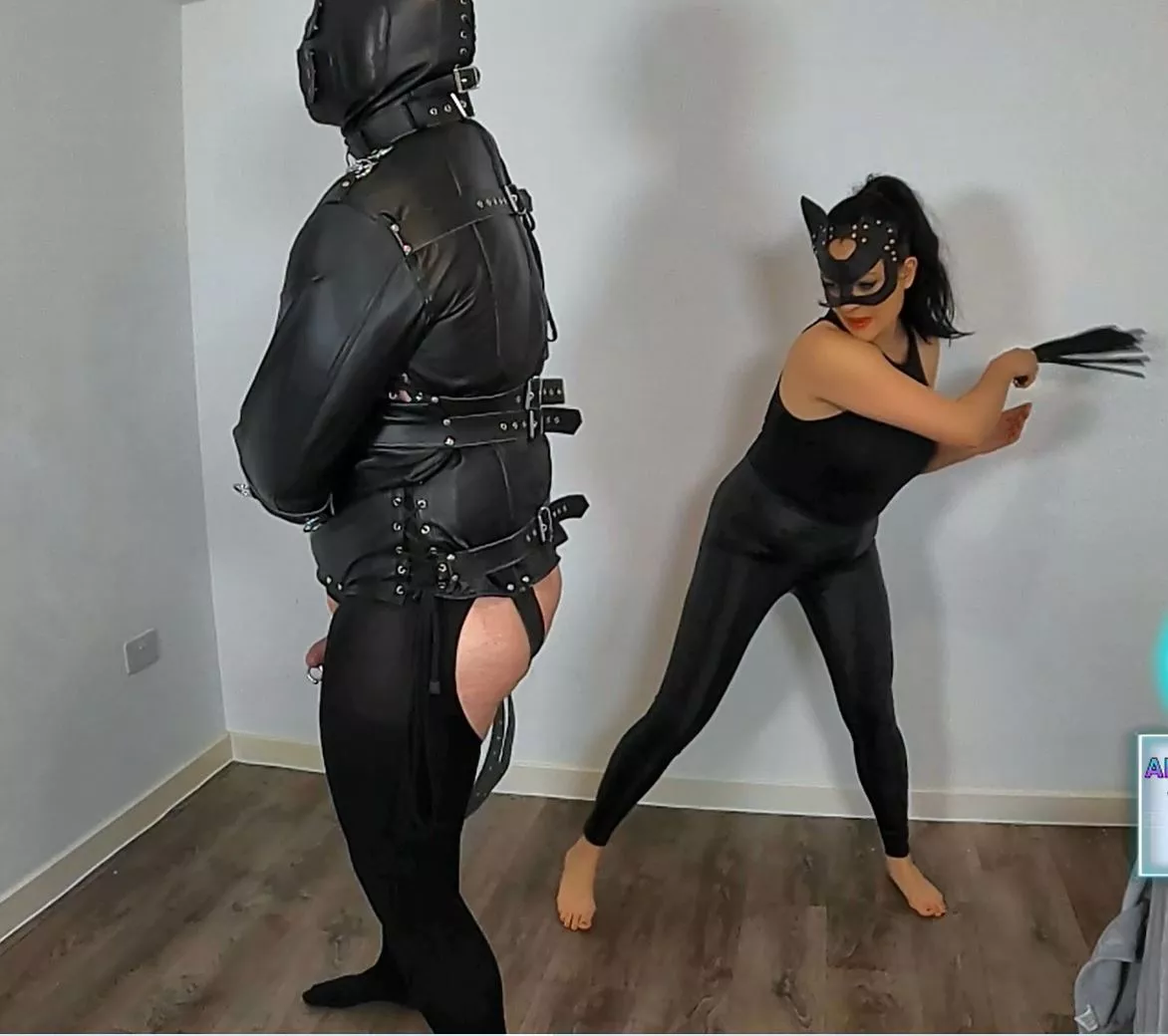 I love using my floggers!