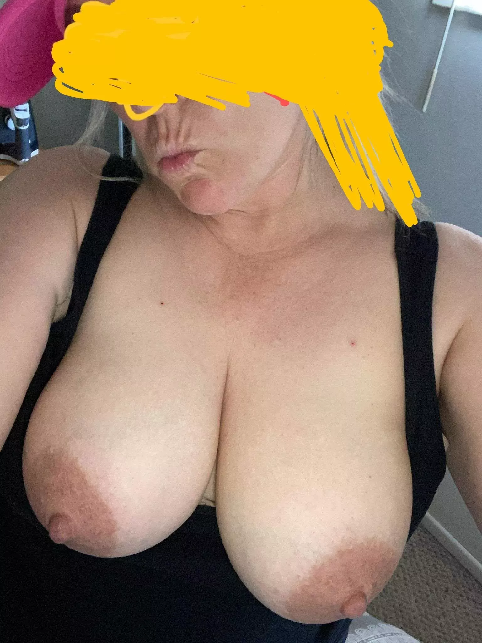 [Image] Wife's natural milkers