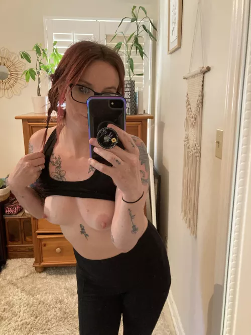 Just your sweet milfie next door