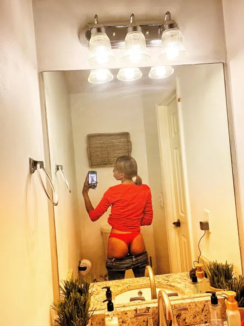 Looking rough and feeling rough today 😔 but my panties match