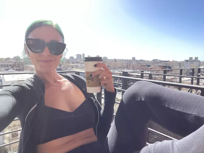 real chick with real tits doing real life things. $6 first month.