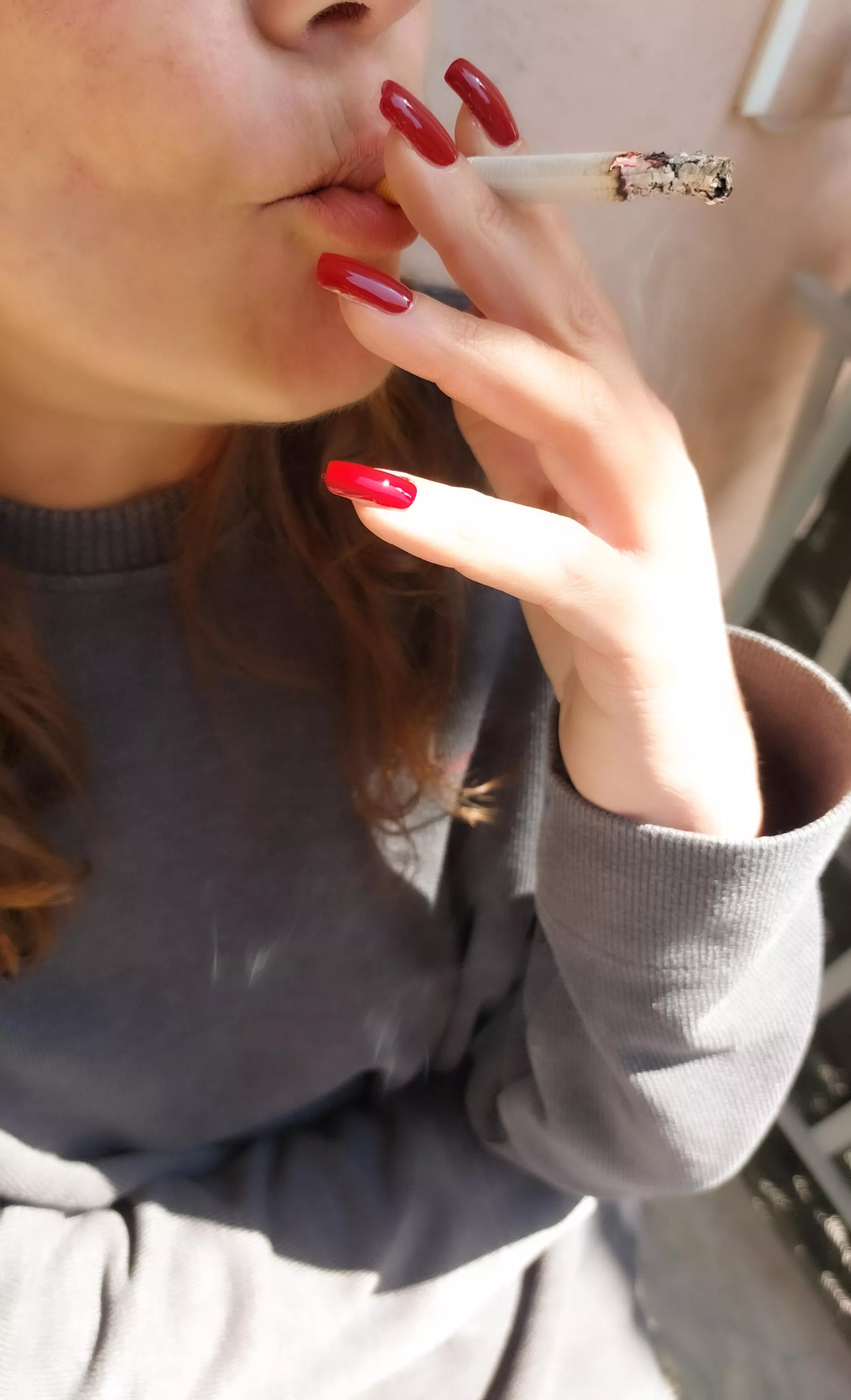 Smoke and nails! This is porn!