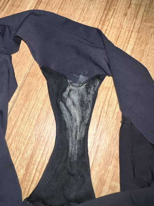 Strong scent and ready to ship! Treat yourself today to my 22 yr old MIL[F] panties. [Selling] these smelly panties from the [USA]