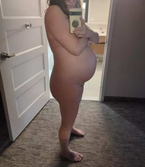 Would you see still fuck me at 30 weeks? 35f