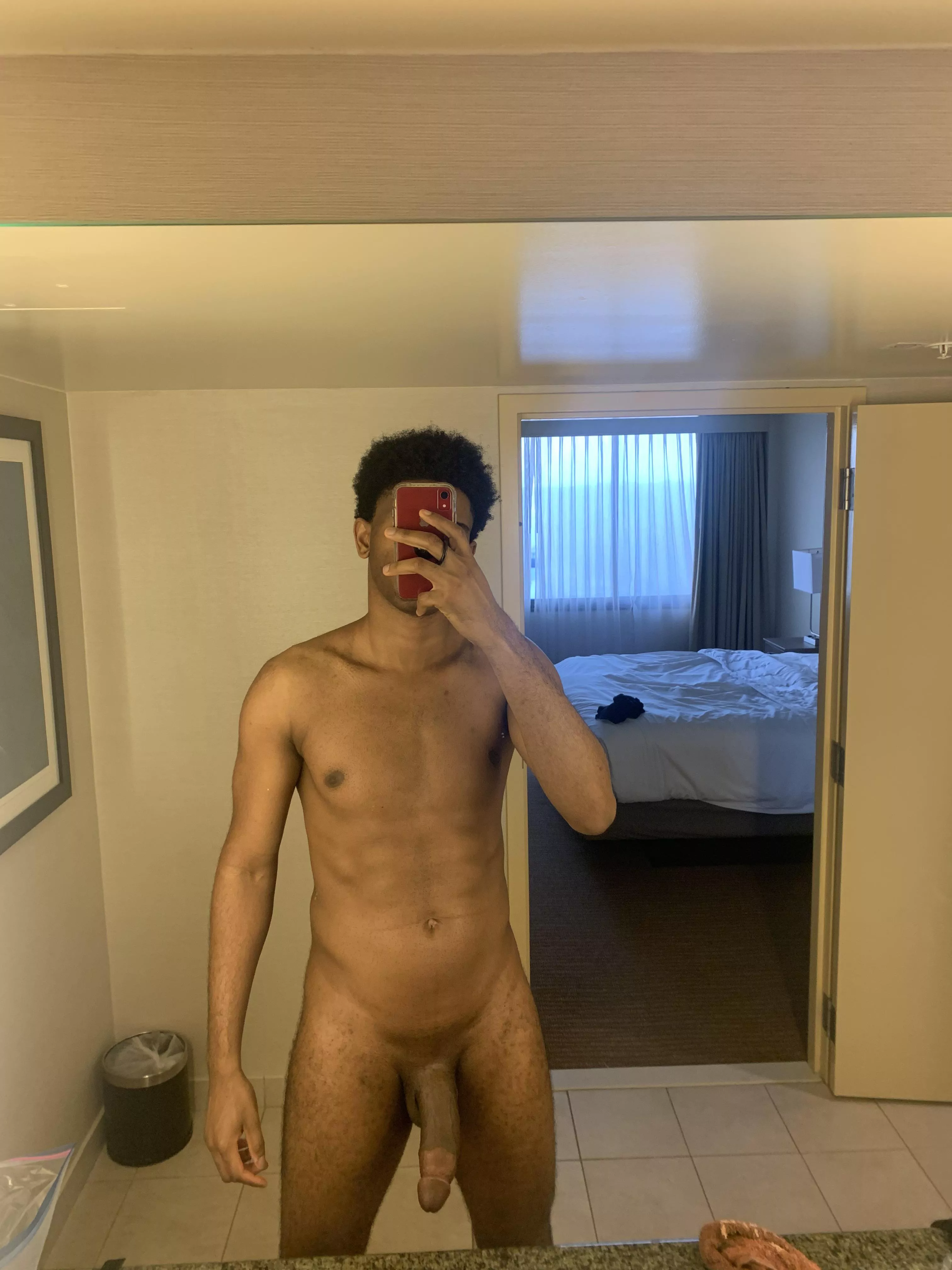 You cuming to my hotel room?