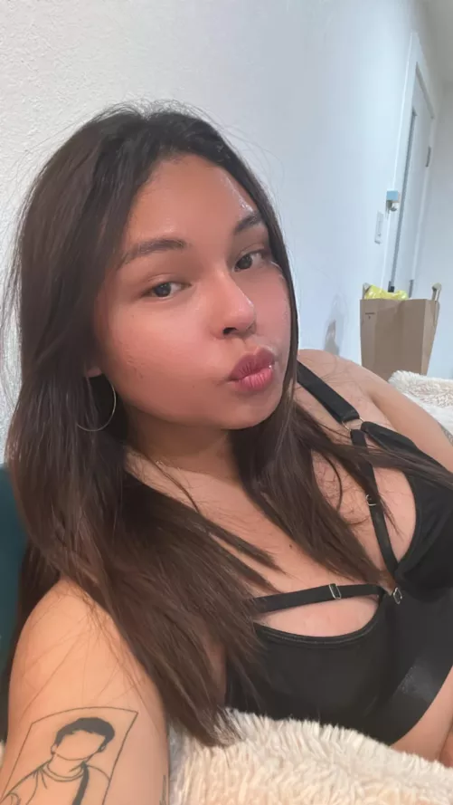 your filipina girlfriend