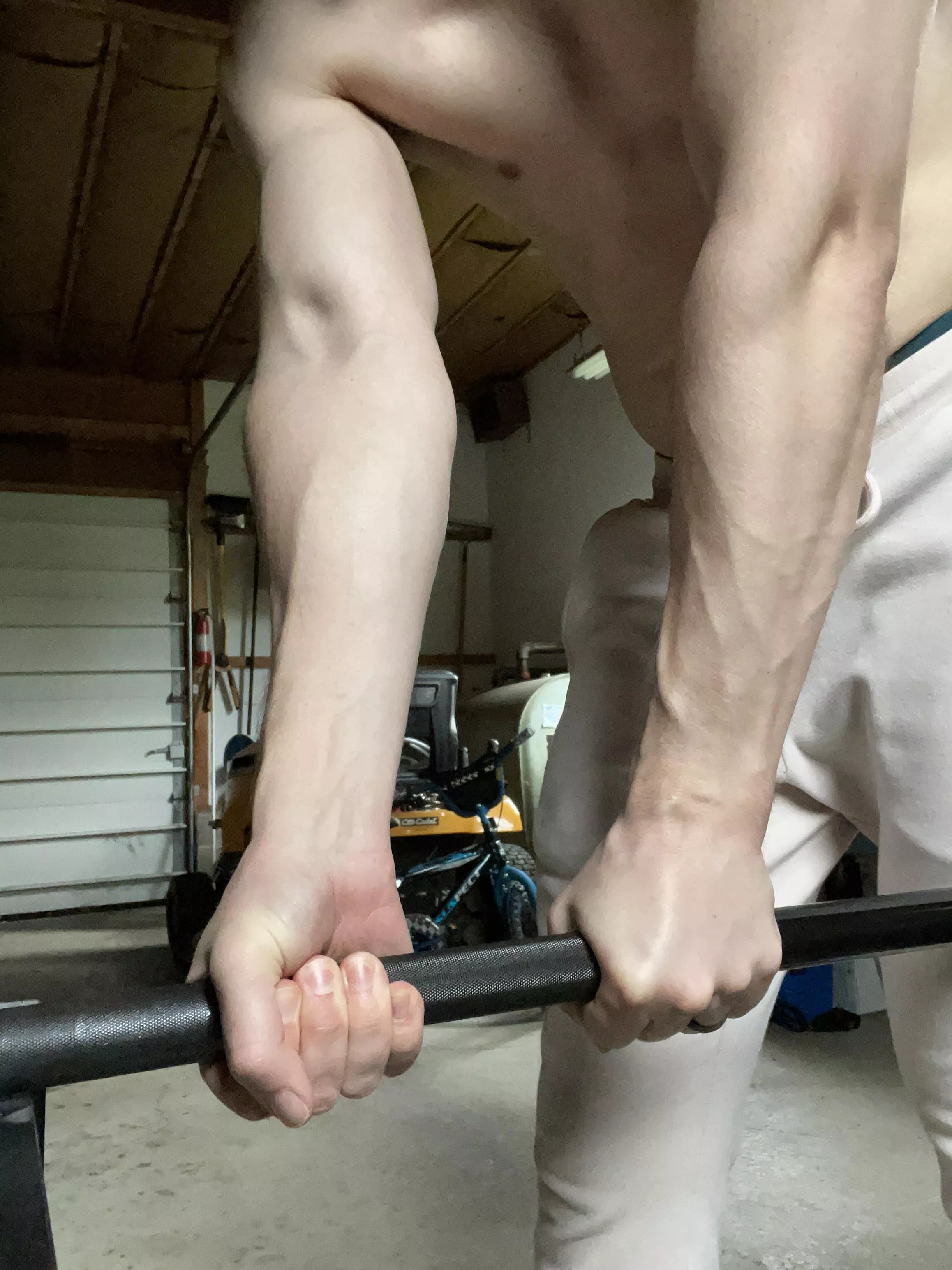 [zombie voice] veeeeiiins