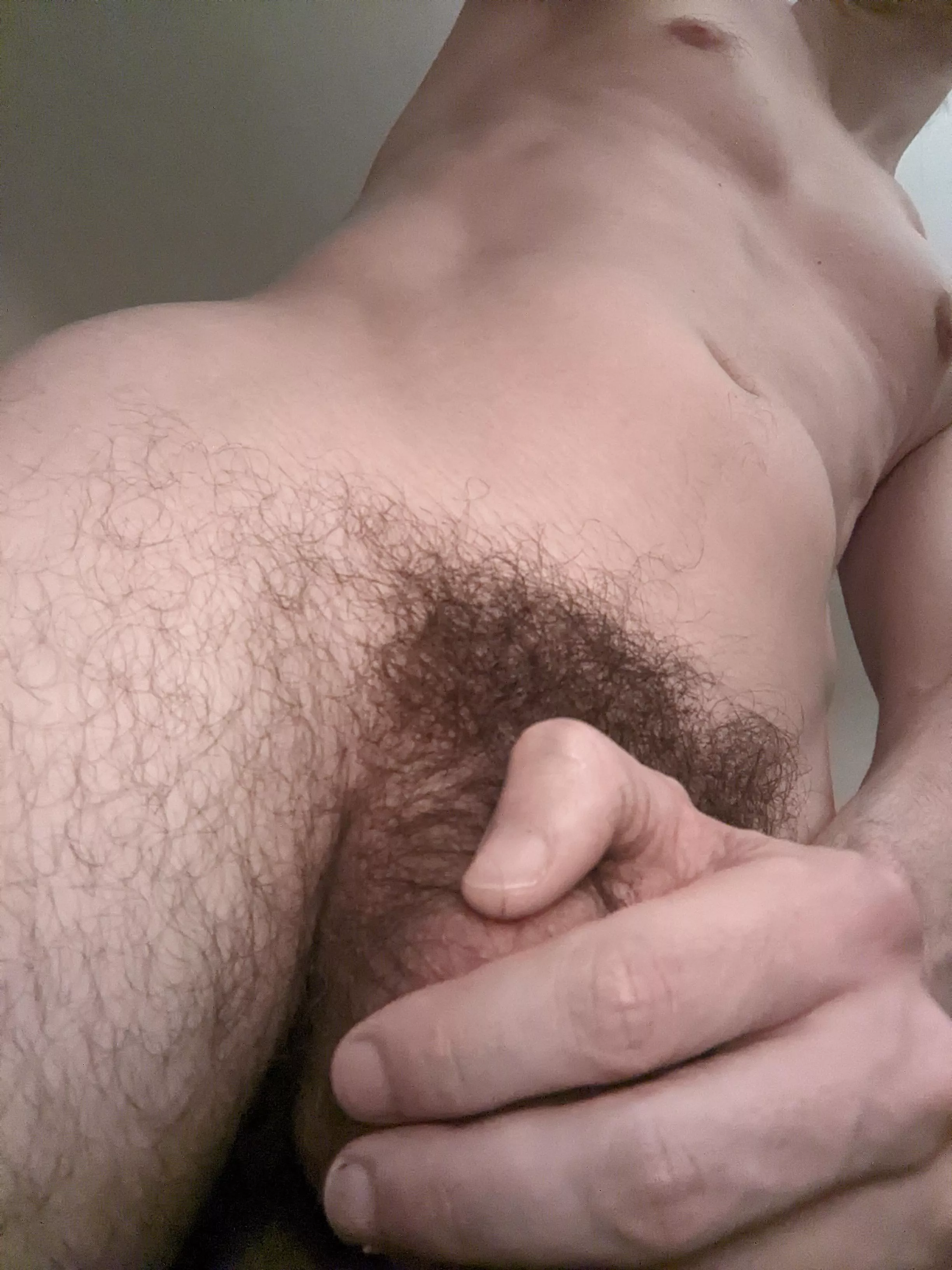 20 kinky freak wanna snap with someone around my age and skinny or fit and smooth. Add: shotsinthebutt I like chatting about embarrassing or scary naked situations