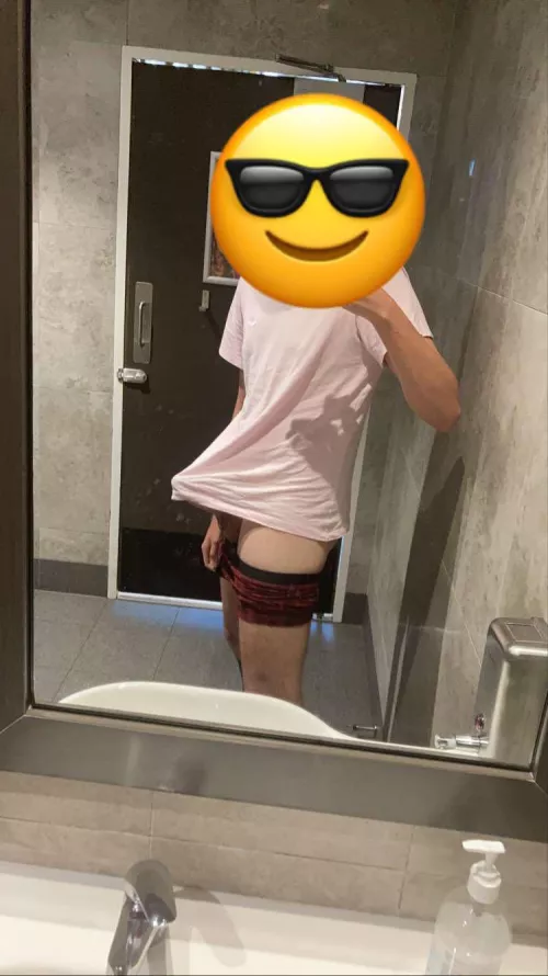 Comment and I’ll dm you him uncovered 😏🤝