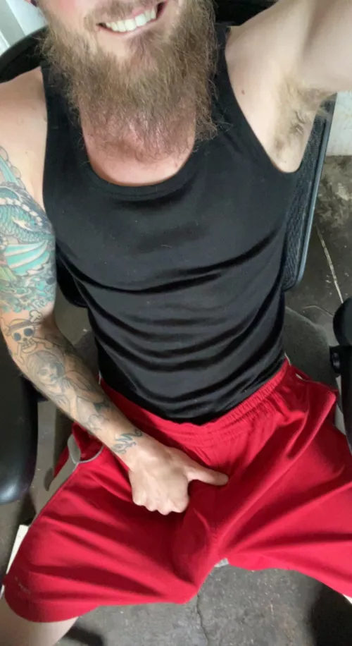 Daddy needs a good sloppy blowjob.