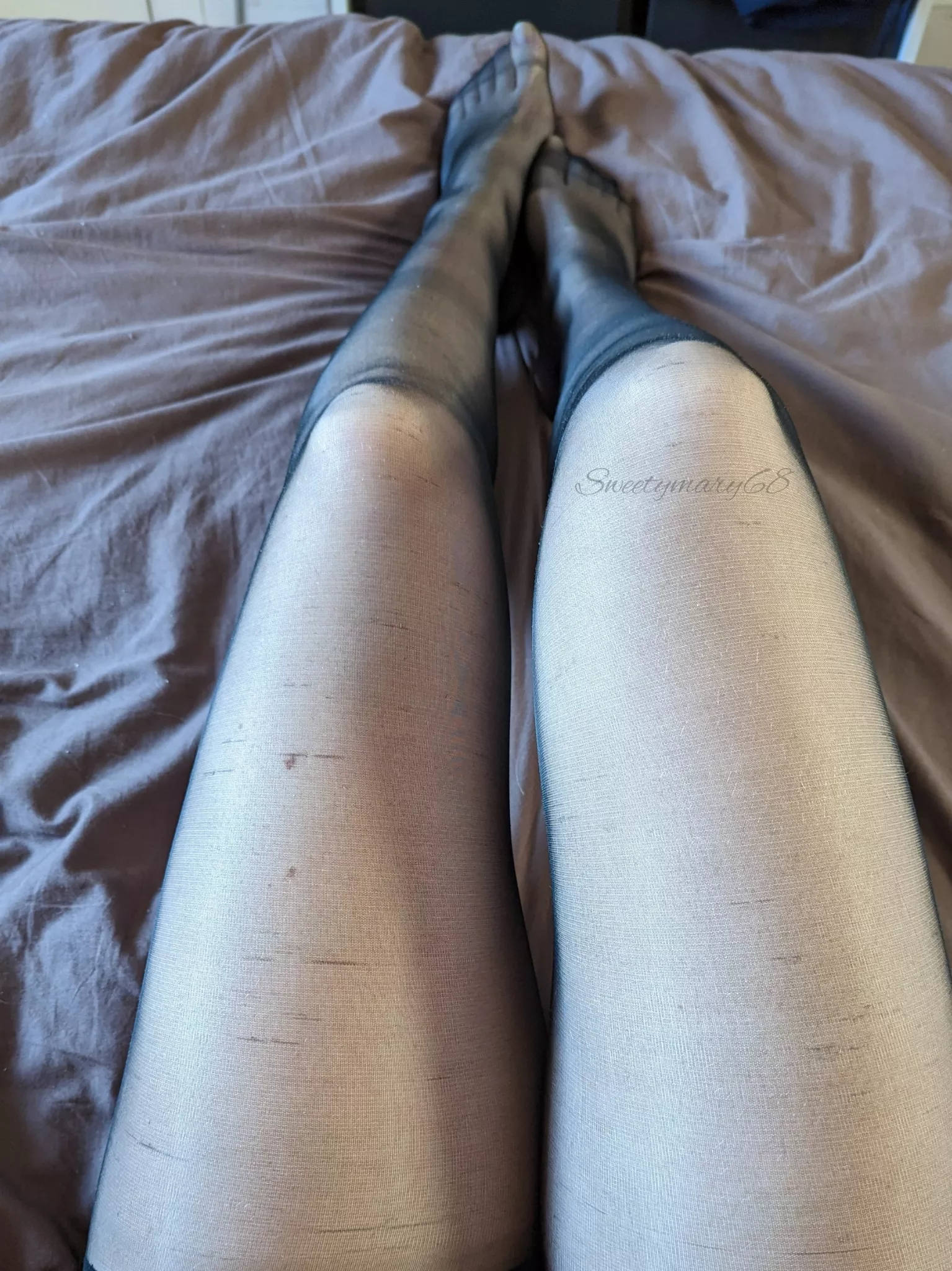 First post here! Do you like these legs?