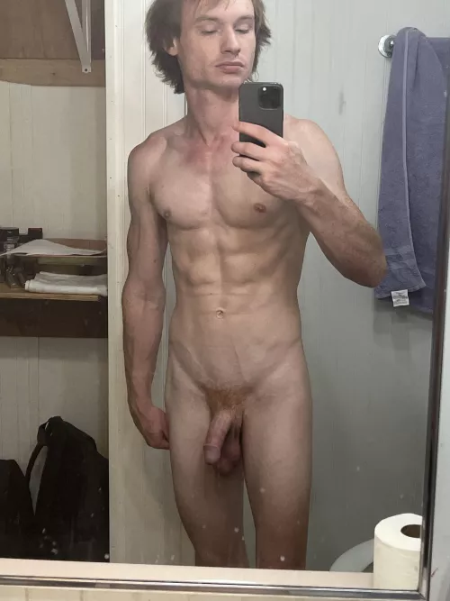 Good night everyone 🌙 😘