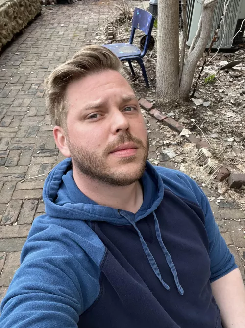 Got a new phone. Gotta do an obligatory camera test