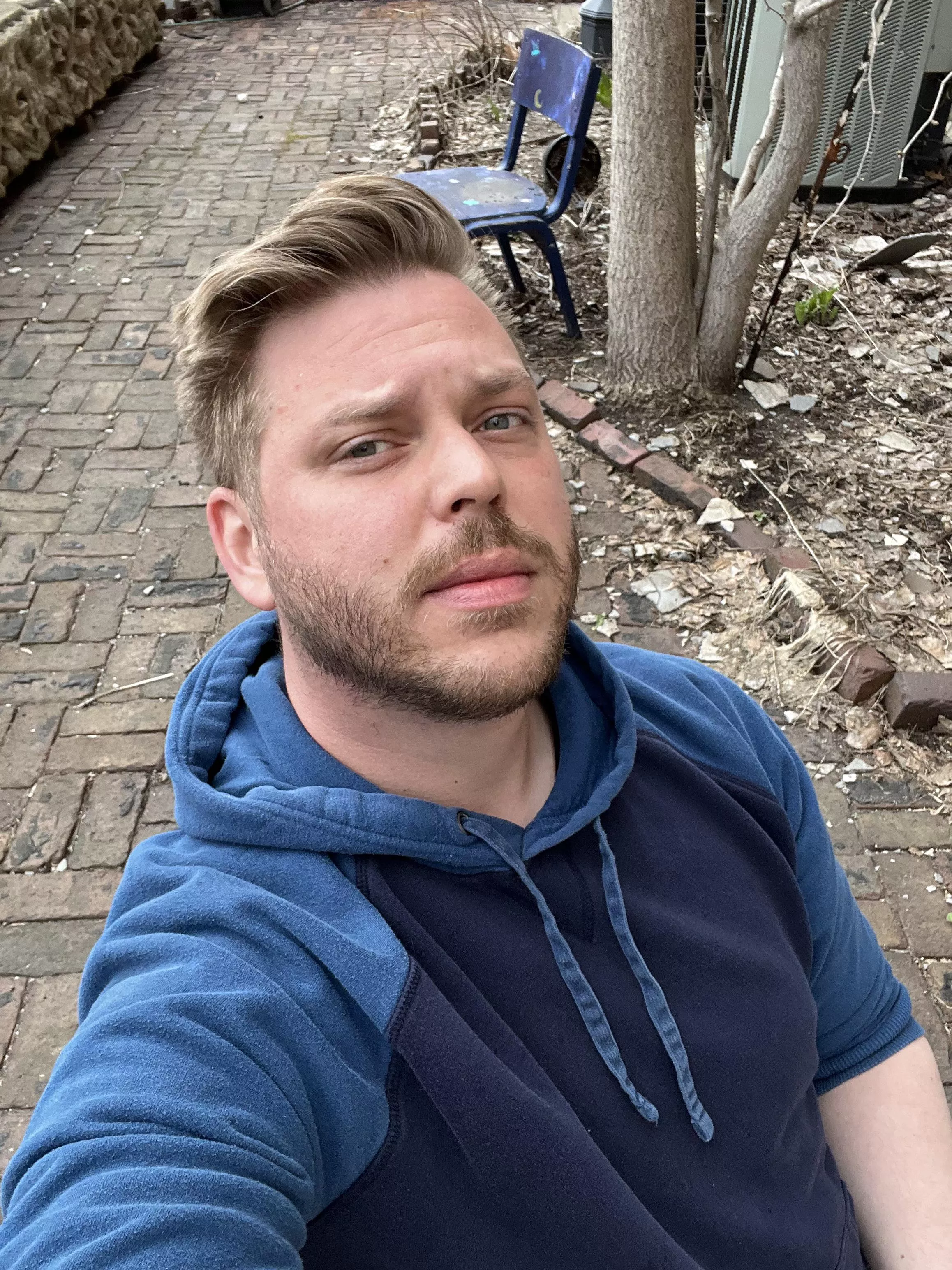 Got a new phone. Gotta do an obligatory camera test