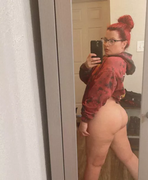 I got a new phone. This one’s bigger 🥰